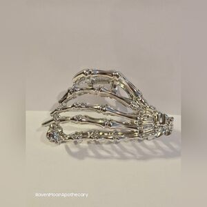 3/15$ Bundle Deal New Skeleton Hand Hair Clip Silver